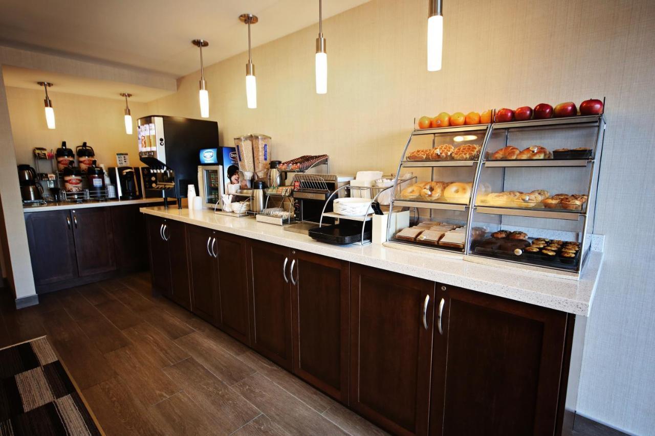 Waterfront Inn New Liskeard Экстерьер фото