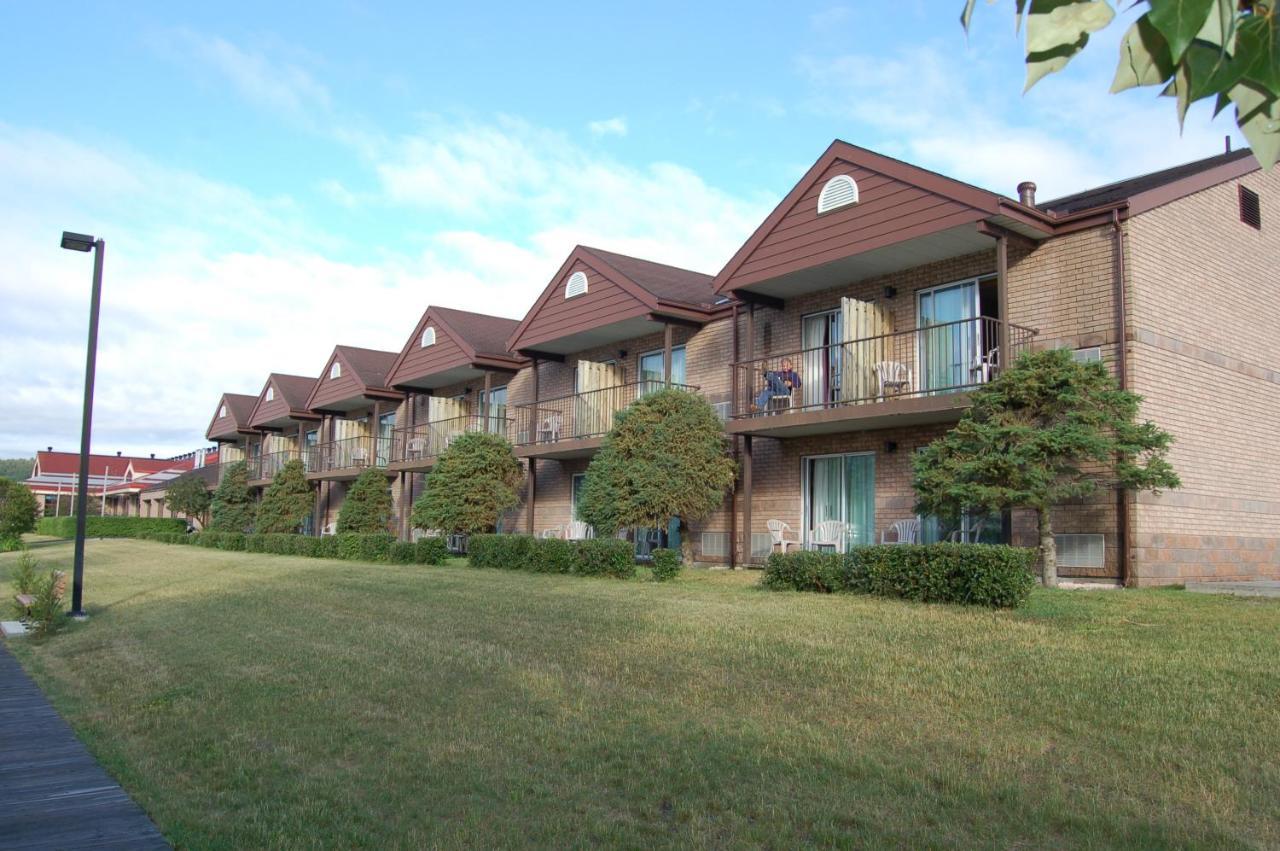 Waterfront Inn New Liskeard Экстерьер фото