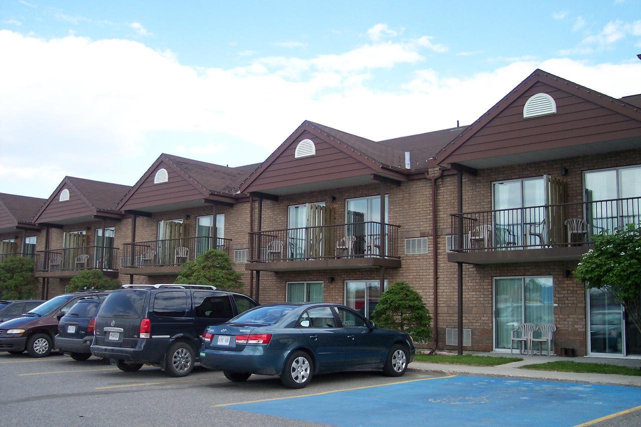 Waterfront Inn New Liskeard Экстерьер фото