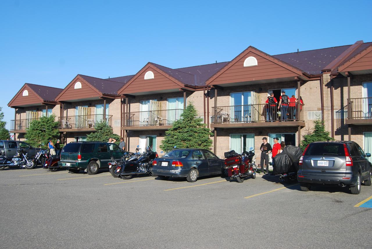 Waterfront Inn New Liskeard Экстерьер фото